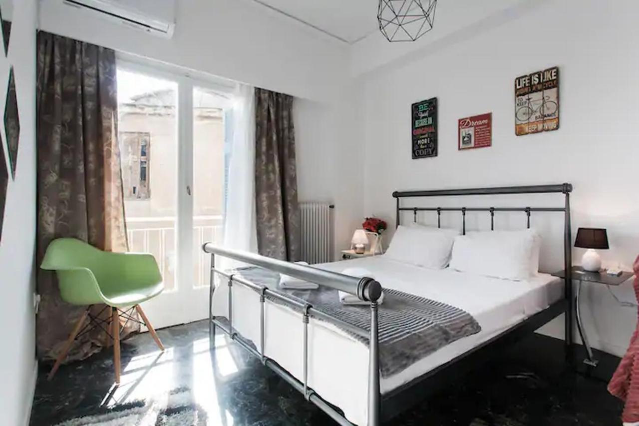 Апартаменты A Masterpiece In Plaka With Big Balcony And Acropolis View Афины Экстерьер фото