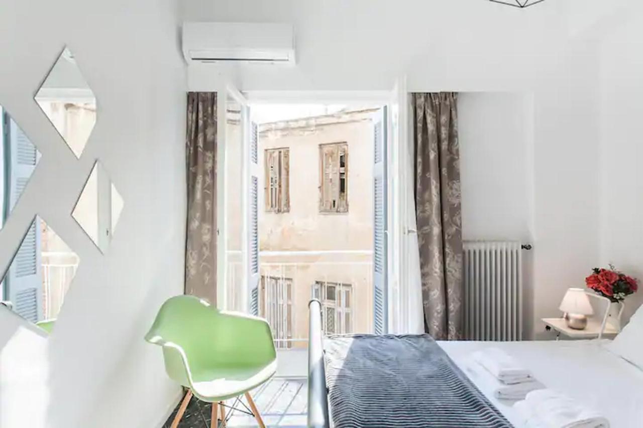 Апартаменты A Masterpiece In Plaka With Big Balcony And Acropolis View Афины Экстерьер фото